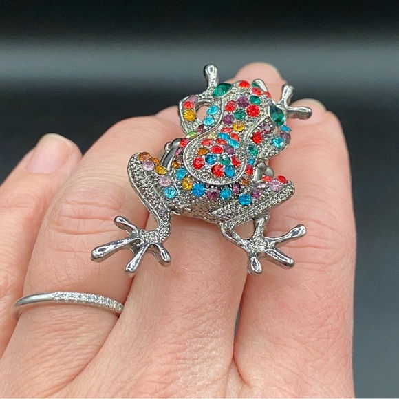 Sparkly Frog Stretch Ring Size 8 - Picture 9 of 17